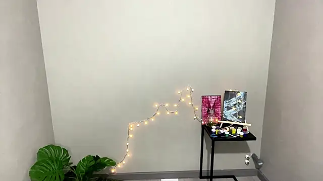 CarolinePepper online show from March 2025 08:14:01 PM