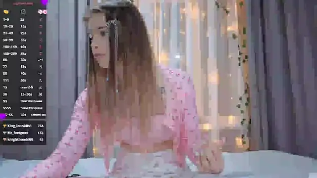 CarolinePepper online show from January 2026 05:27:02 PM