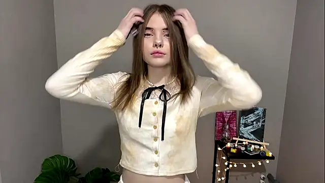 CarolinePepper online show from March 2025 05:41:02 PM