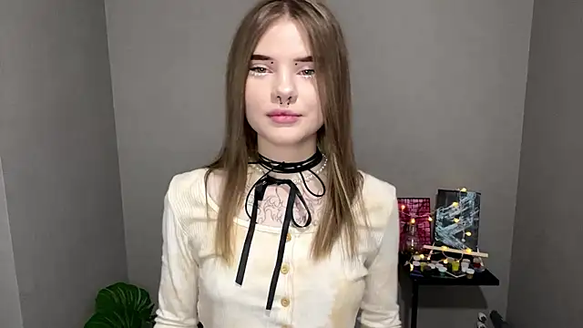 CarolinePepper online show from March 2025 05:11:02 PM