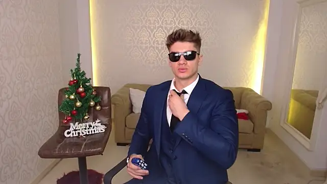 MaxKaiden online show from December 2025 05:54:02 AM