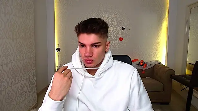 MaxKaiden online show from October 2025 04:55:02 AM