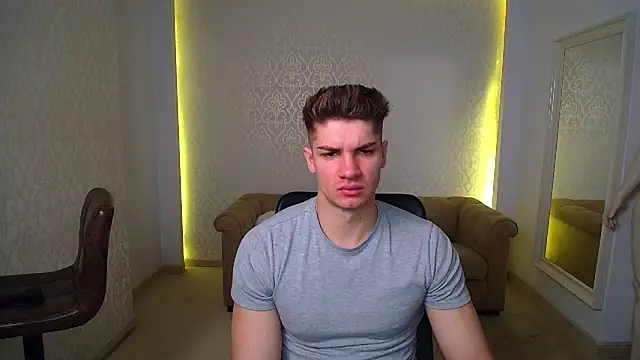 MaxKaiden online show from February 2026 05:47:01 AM