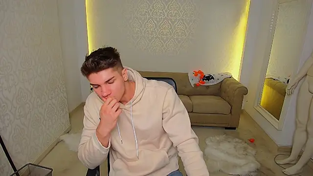 MaxKaiden online show from November 2025 06:07:02 AM