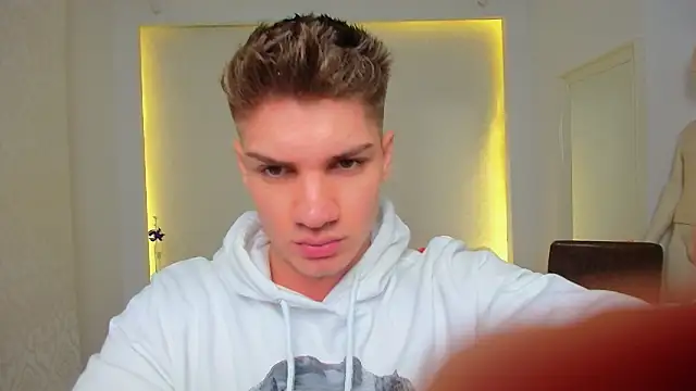 MaxKaiden online show from October 2025 05:52:02 AM