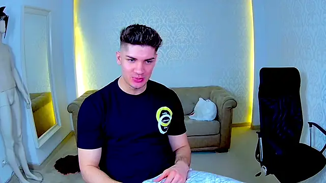 MaxKaiden online show from February 2026 06:13:02 AM