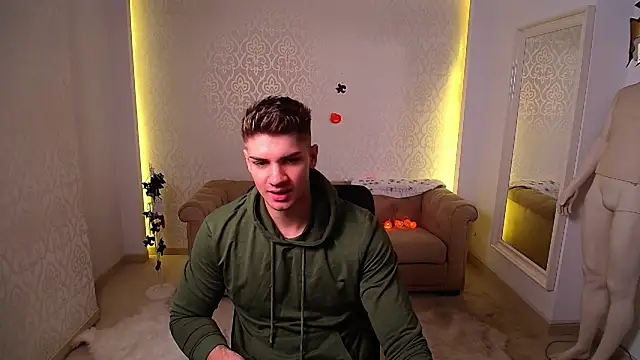 MaxKaiden online show from October 2025 04:48:01 AM