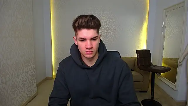 MaxKaiden online show from February 2026 06:42:01 AM