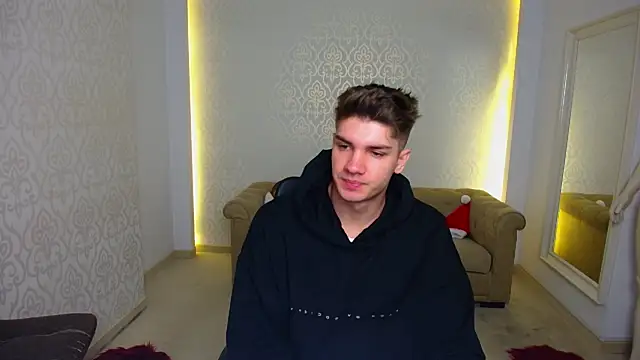 MaxKaiden online show from January 2026 05:33:02 AM