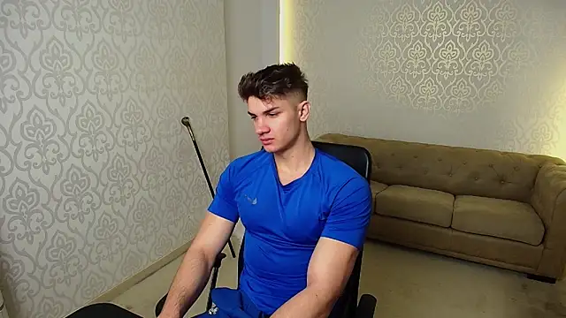 MaxKaiden online show from November 2025 05:52:02 AM