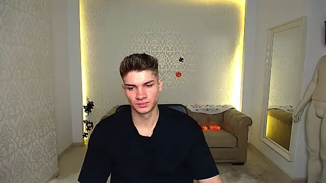 MaxKaiden online show from October 2025 05:09:02 AM