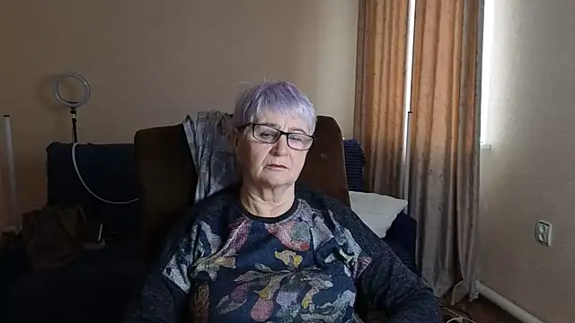 Sandra Snowflake online show from April 2026 04:08:02 AM