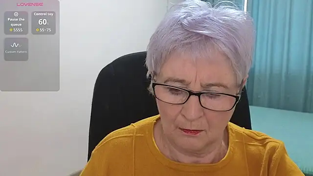 Sandra Snowflake online show from November 2025 11:53:02 AM