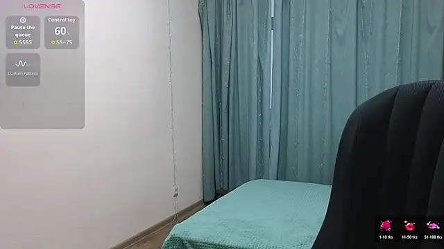 Sandra Snowflake online show from November 2025 12:05:02 PM