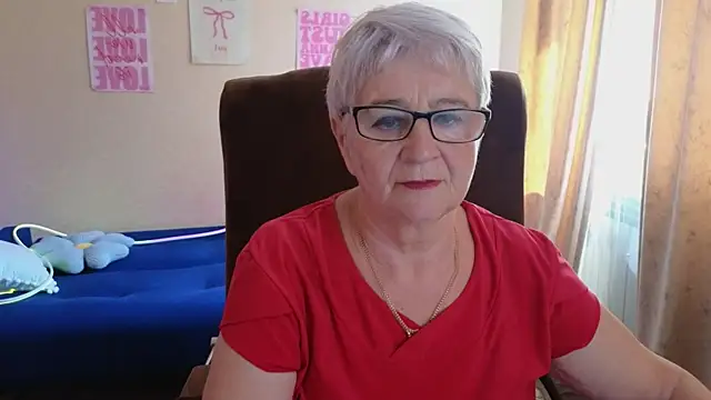 Snapshot of Sandra_Snowflake chatting on June 2026 12:14:01 PM Sandra Snowflake online show from June 2026 12:14:01 PM