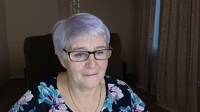 Sandra Snowflake online show from January 2026 12:55:02 PM