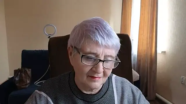 Sandra Snowflake online show from April 2026 11:50:02 AM