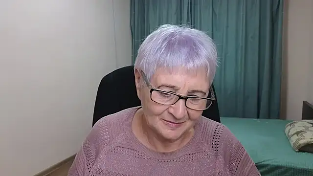 Sandra Snowflake online show from October 2025 11:55:02 AM