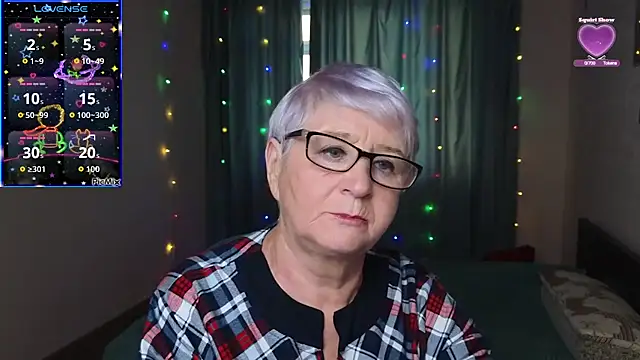 Sandra Snowflake online show from October 2025 01:59:01 PM