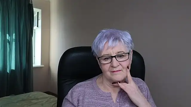 Sandra Snowflake online show from March 2025 07:03:02 AM