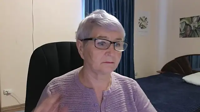 Sandra Snowflake online show from September 2025 04:08:02 AM
