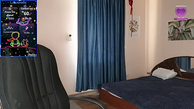 Sandra Snowflake online show from September 2025 01:26:02 PM