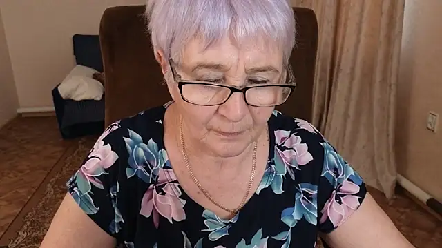 Sandra Snowflake online show from January 2026 12:23:02 PM