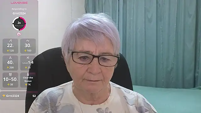 Sandra Snowflake online show from December 2025 04:35:01 AM