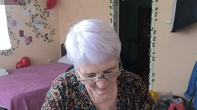 Snapshot of Sandra_Snowflake chatting on June 2026 05:34:01 AM Sandra Snowflake online show from June 2026 05:34:01 AM
