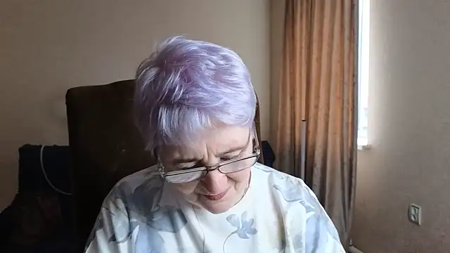 Sandra Snowflake online show from April 2026 03:55:01 AM
