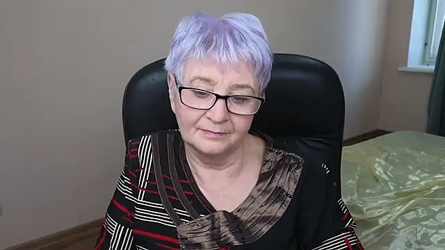 Sandra Snowflake online show from March 2025 10:36:02 AM
