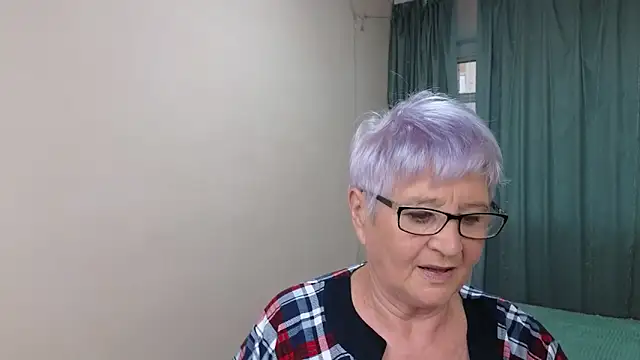 Sandra Snowflake online show from September 2025 03:56:01 AM