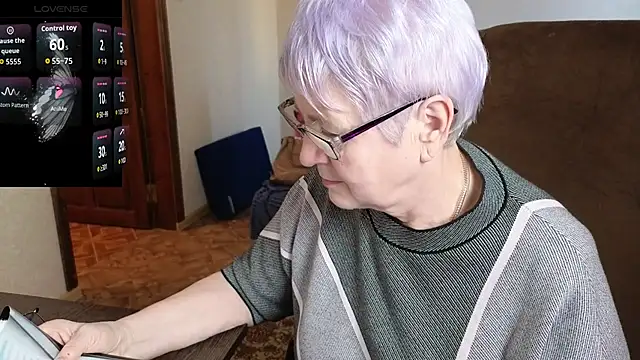 Sandra Snowflake online show from March 2026 04:01:01 AM