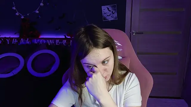 Snapshot of Dyna_bae chatting on October 2025 02:08:01 AM Dyna bae online show from October 2025 02:08:01 AM