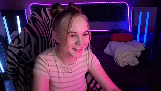 Snapshot of Dyna_bae chatting on November 2025 01:54:01 AM Dyna bae online show from November 2025 01:54:01 AM