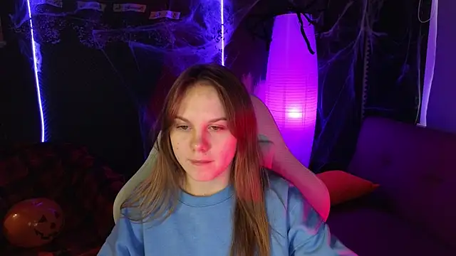 Snapshot of Dyna_bae chatting on October 2025 01:59:02 AM Dyna bae online show from October 2025 01:59:02 AM