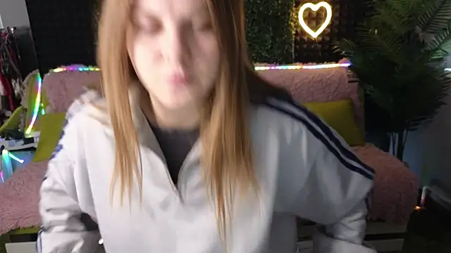 Dyna bae online show from September 2025 02:28:01 AM