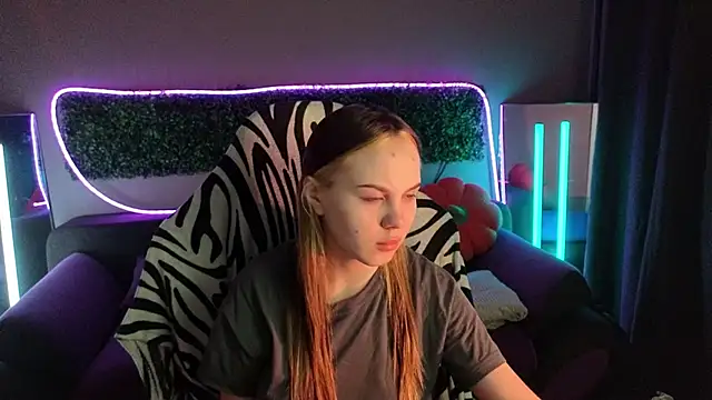 Snapshot of Dyna_bae chatting on November 2025 02:15:01 AM Dyna bae online show from November 2025 02:15:01 AM