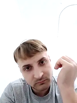 Snapshot of Eusuntnoulgigolo chatting on February 2026 06:31:01 PM Eusuntnoulgigolo online show from February 2026 06:31:01 PM