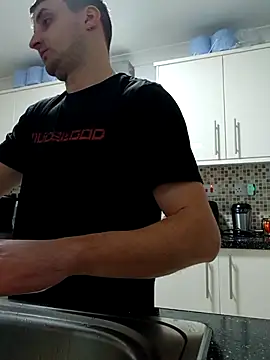 Snapshot of Eusuntnoulgigolo chatting on February 2026 06:38:02 PM Eusuntnoulgigolo online show from February 2026 06:38:02 PM