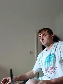 Snapshot of Eusuntnoulgigolo chatting on June 2026 06:13:01 PM Eusuntnoulgigolo online show from June 2026 06:13:01 PM