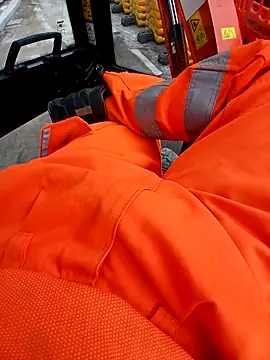 Snapshot of Eusuntnoulgigolo chatting on November 2025 11:21:02 AM Eusuntnoulgigolo online show from November 2025 11:21:02 AM