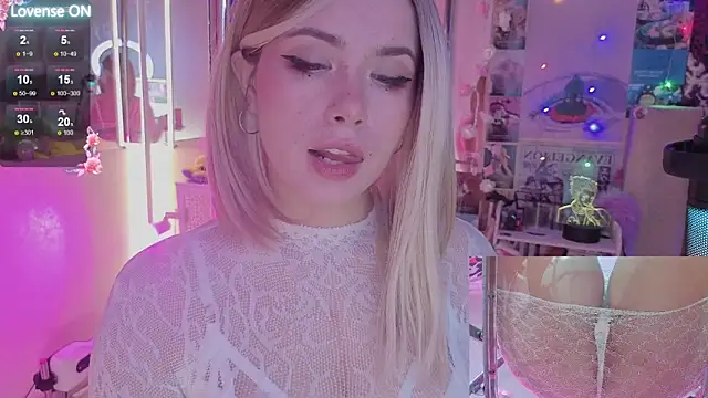 Sparkle Mona online show from December 2025 01:39:01 AM