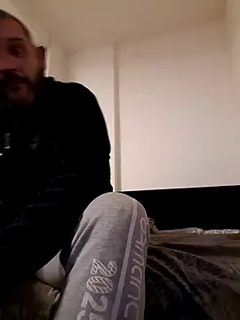 Snapshot of Hector87ZGB chatting on February 2025 04:53:01 AM Hector87ZGB online show from February 2025 04:53:01 AM