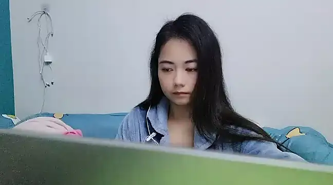 Snapshot of Lucy-xixi chatting on February 2025 11:55:02 AM Lucy-xixi online show from February 2025 11:55:02 AM