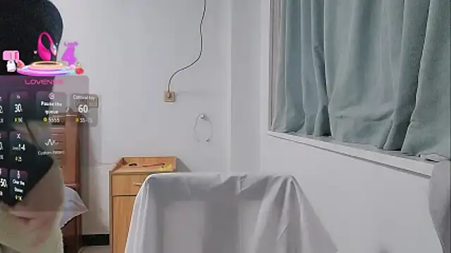 Snapshot of Lucy-xixi chatting on February 2026 05:07:02 AM Lucy-xixi online show from February 2026 05:07:02 AM