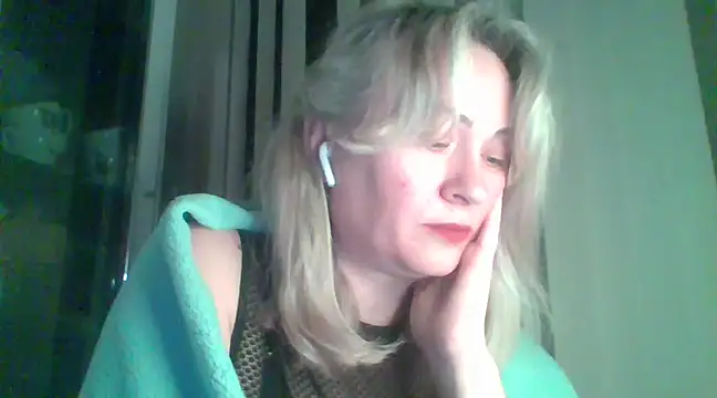 Mary888x online show from February 2025 06:47:02 PM