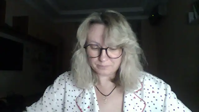 Mary888x online show from October 2025 06:20:02 PM