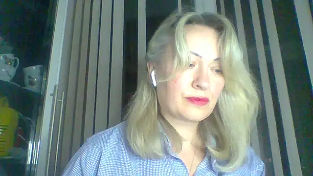 Mary888x online show from March 2025 05:11:02 PM