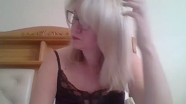 Mary888x online show from February 2025 05:10:02 PM